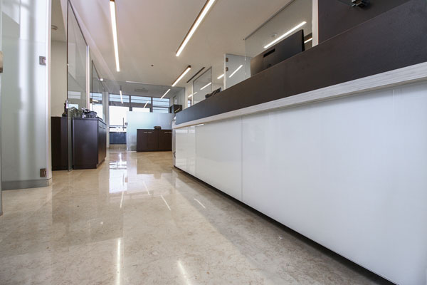 דלתות זכוכית למשרדים